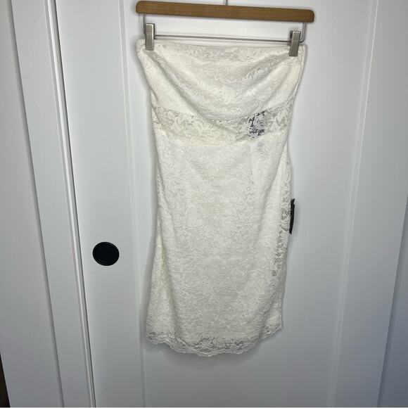 NWT Lulus 'Til Sunrise White Lace Strapless Bodycon Mini Dress Size Small - Picture 2 of 8